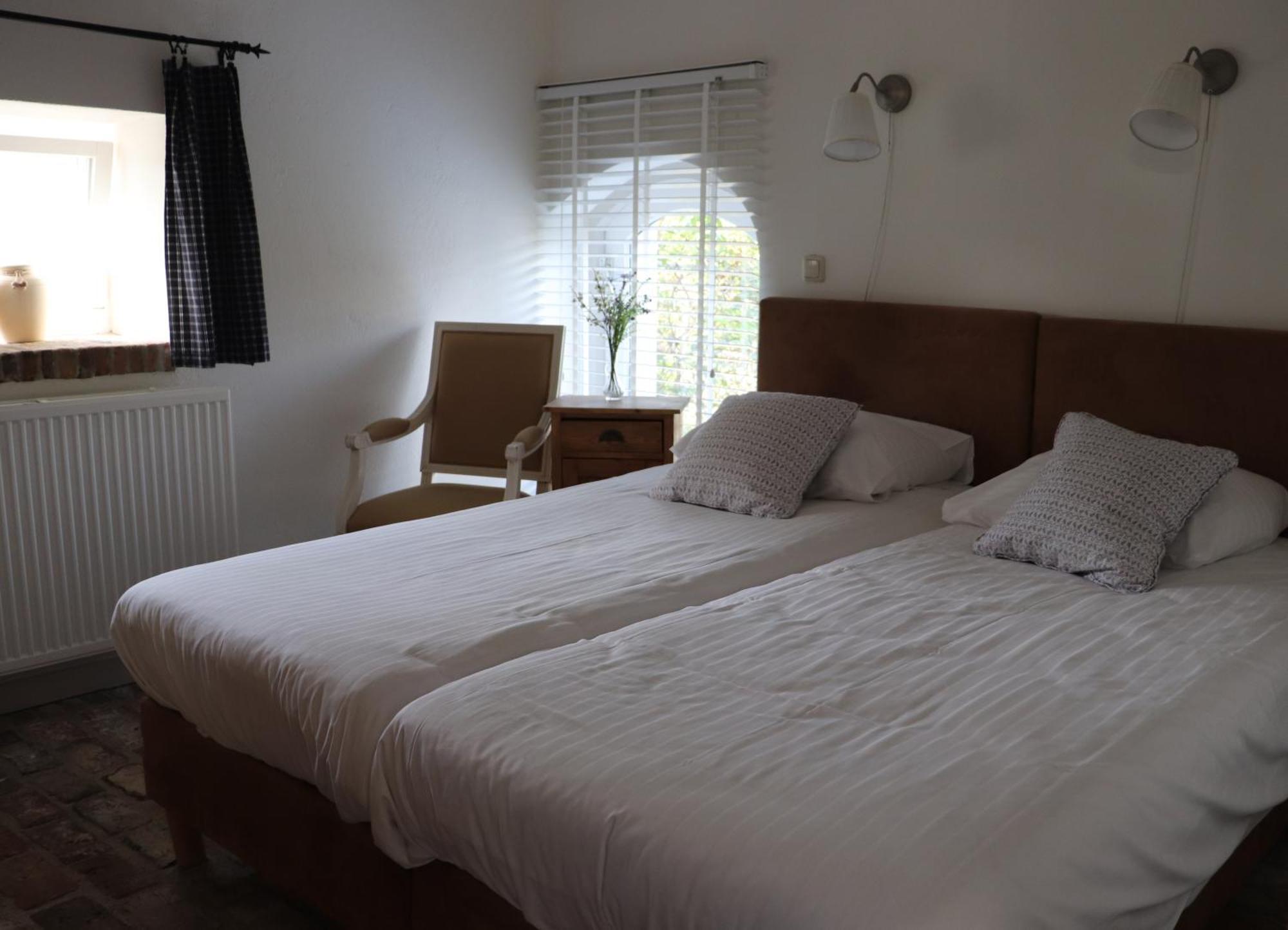 阿珀尔特伦住宿加早餐旅馆 Appeltern 外观 照片
