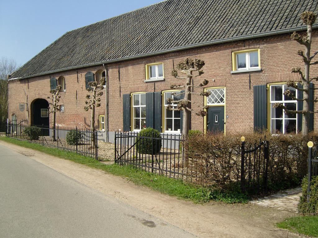 阿珀尔特伦住宿加早餐旅馆 Appeltern 外观 照片