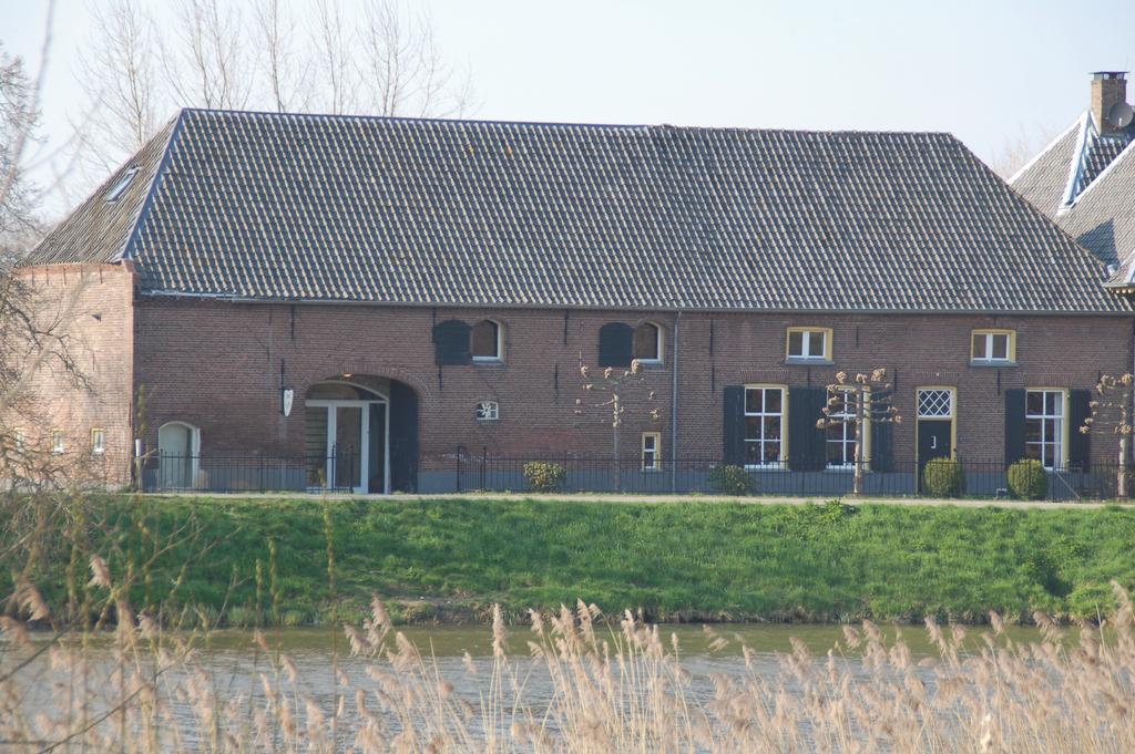 阿珀尔特伦住宿加早餐旅馆 Appeltern 外观 照片